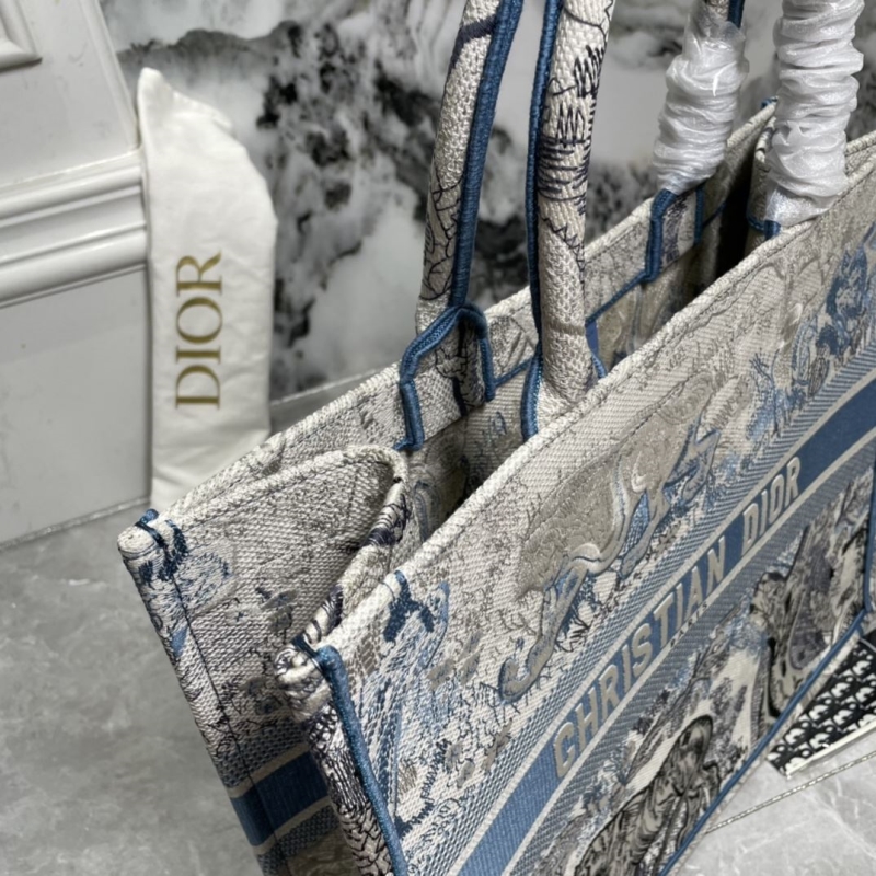 Dior Shopping Bags